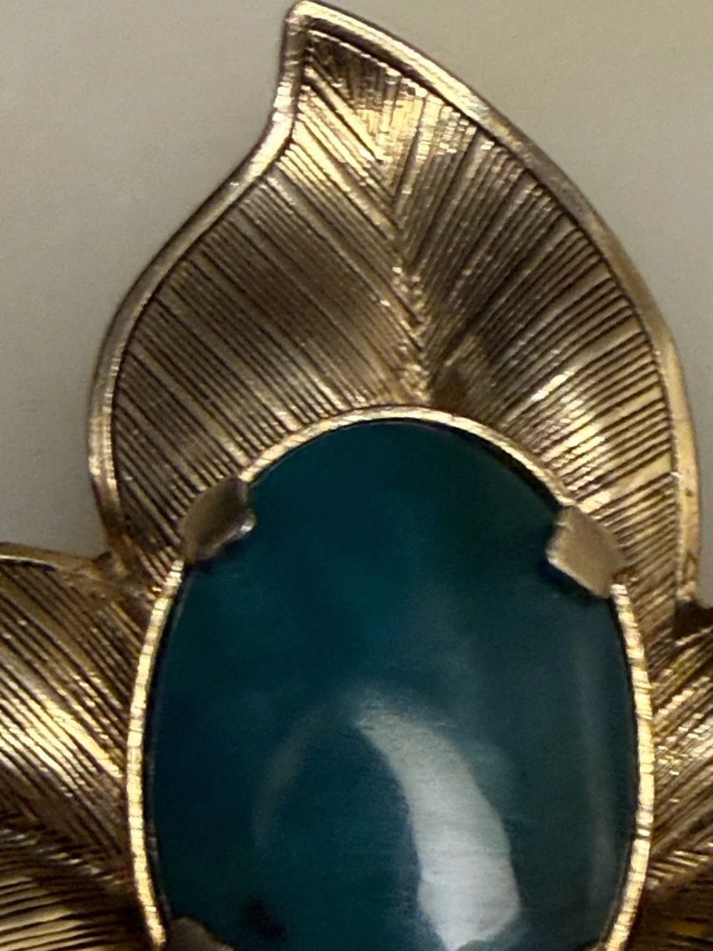 Silver tone leaf brooch with‎ blue cabochon stone pin